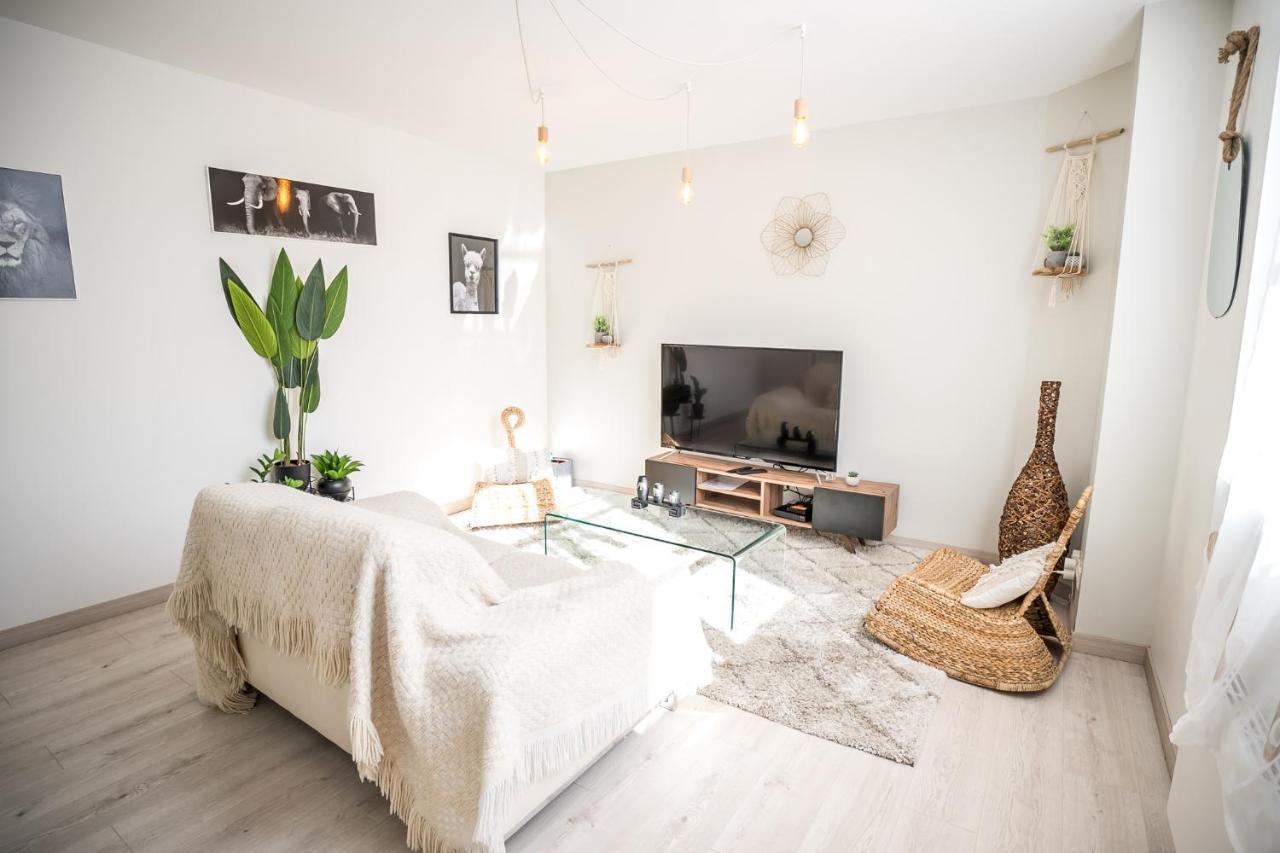 Appt Ambiance Boheme 2 Ch Piscine Lagon Apartment Tarbes Bagian luar foto